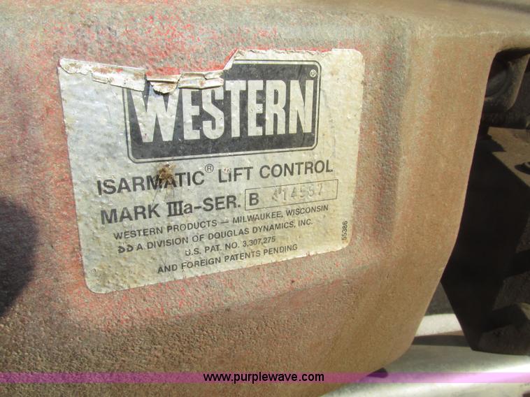 image for item G9846 1977 Ford F350 Custom dump bed truck