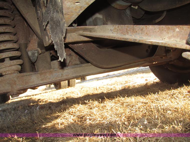 image for item G9846 1977 Ford F350 Custom dump bed truck