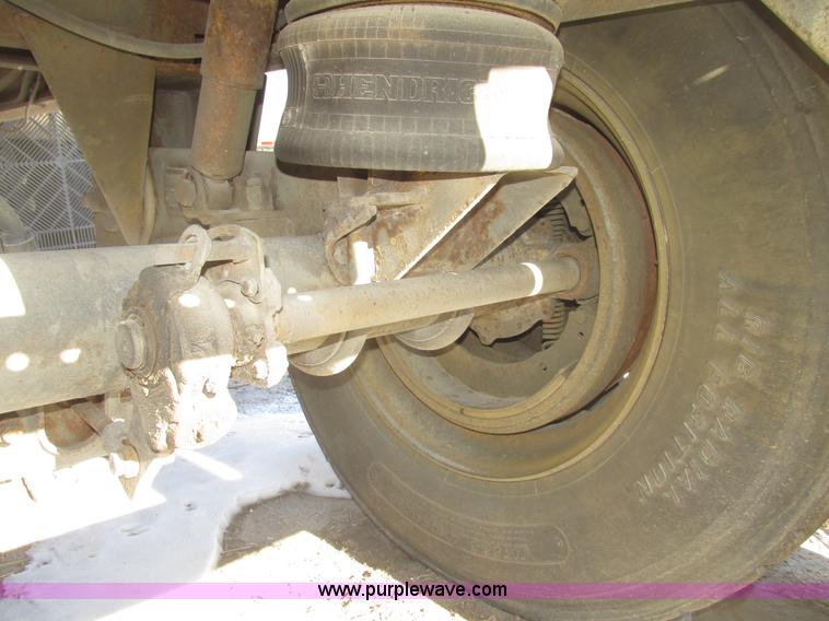 image for item G9847 2000 Utility VS2R 48' reefer trailer