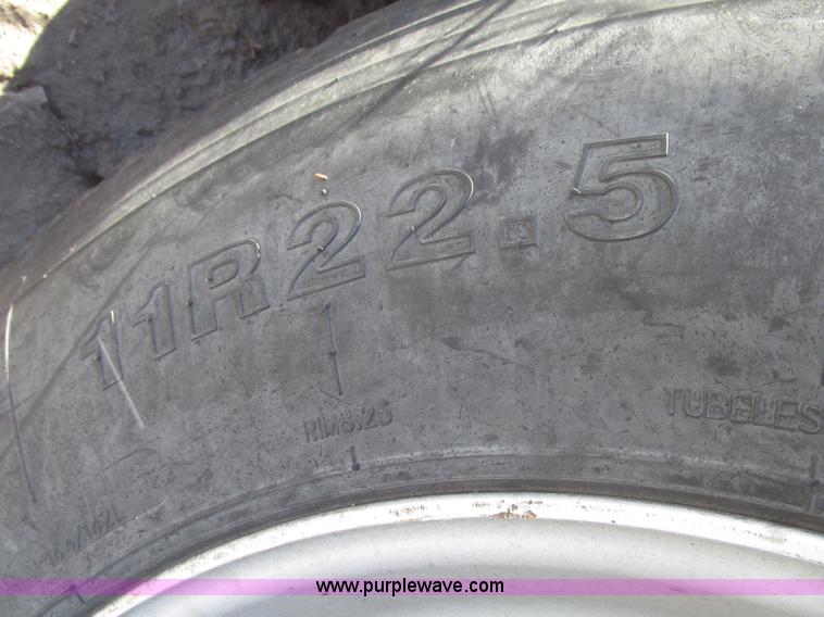 image for item G9847 2000 Utility VS2R 48' reefer trailer