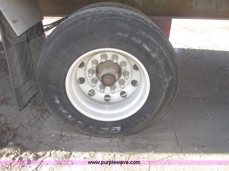 image for item G9847 2000 Utility VS2R 48' reefer trailer