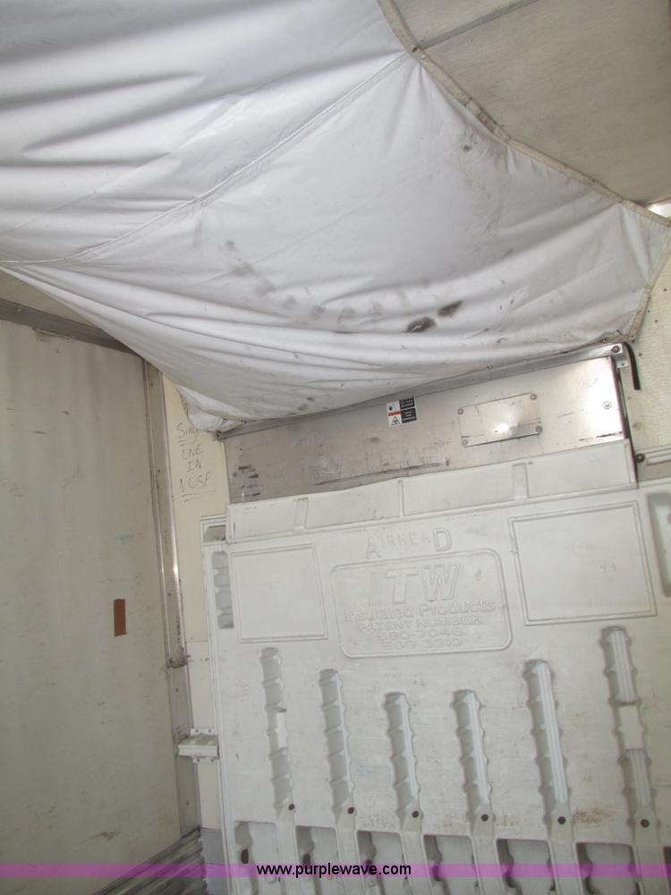 image for item G9847 2000 Utility VS2R 48' reefer trailer