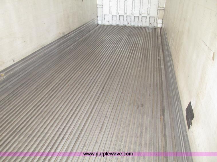 image for item G9847 2000 Utility VS2R 48' reefer trailer