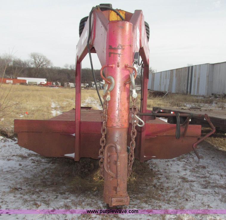 image for item G9850 1976 Schuster 24' gooseneck trailer