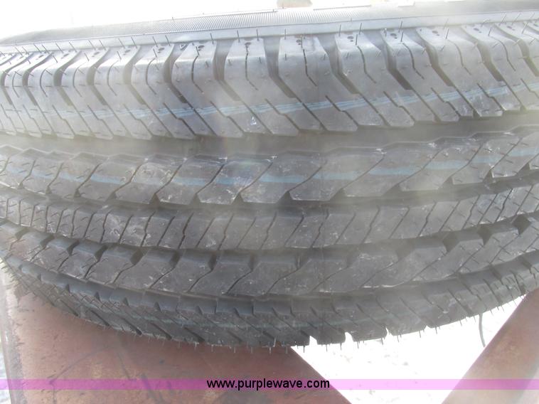 image for item G9850 1976 Schuster 24' gooseneck trailer