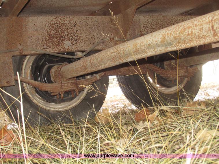 image for item G9850 1976 Schuster 24' gooseneck trailer