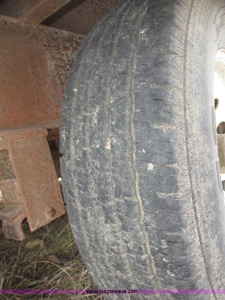 image for item G9850 1976 Schuster 24' gooseneck trailer