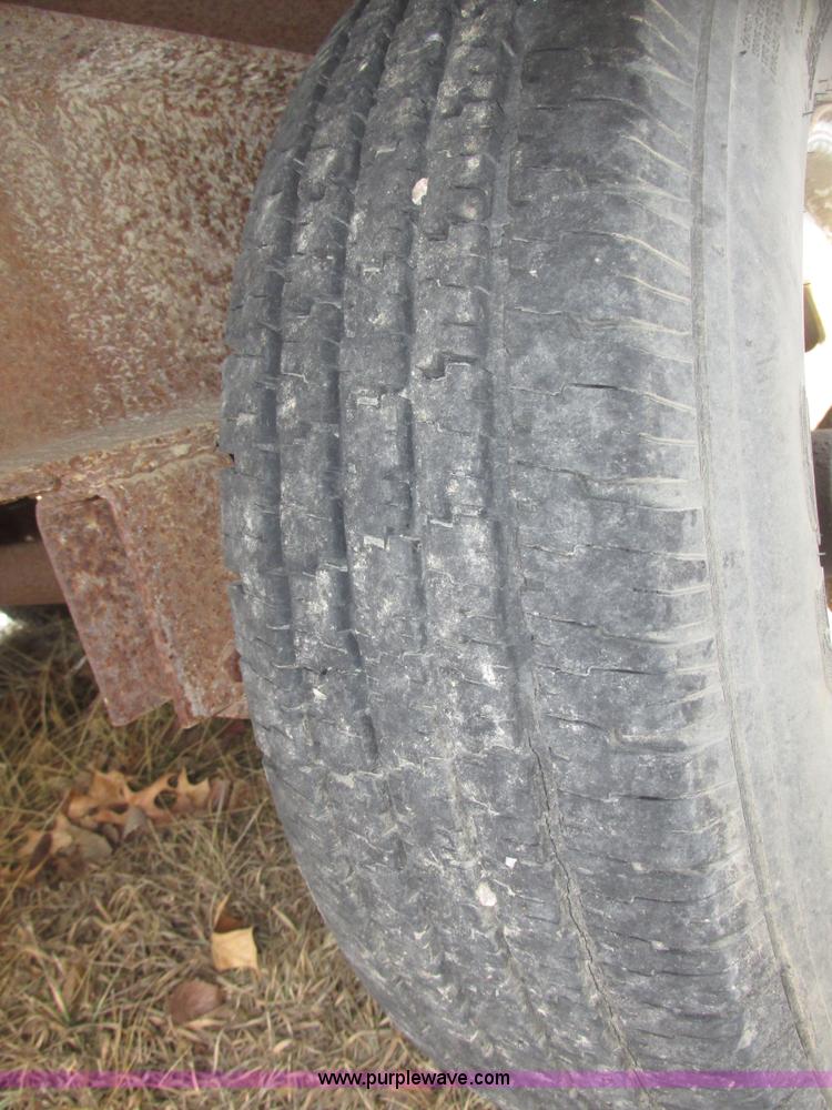 image for item G9850 1976 Schuster 24' gooseneck trailer