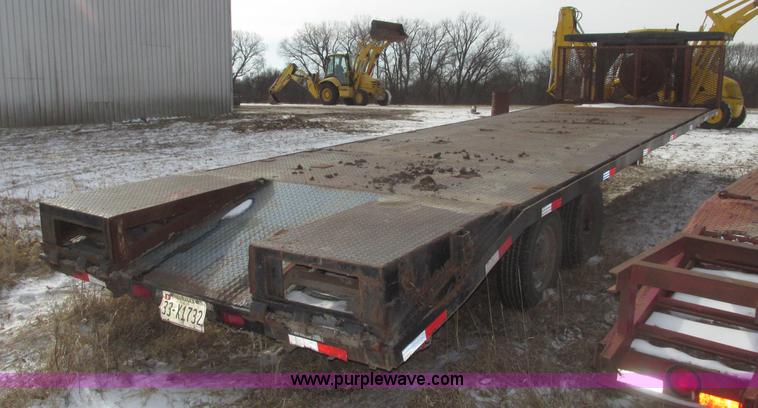 image for item G9851 2002 shop built 30' gooseneck trailer