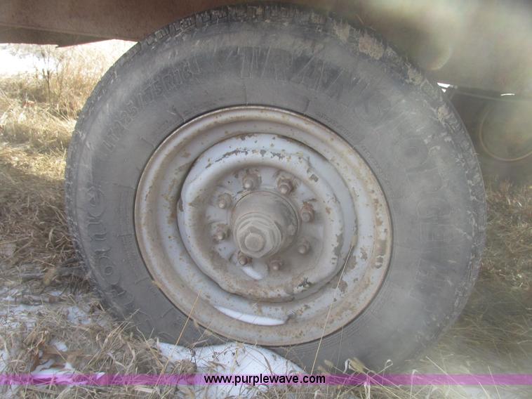 image for item G9851 2002 shop built 30' gooseneck trailer