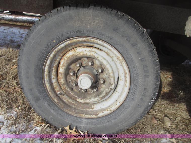 image for item G9851 2002 shop built 30' gooseneck trailer