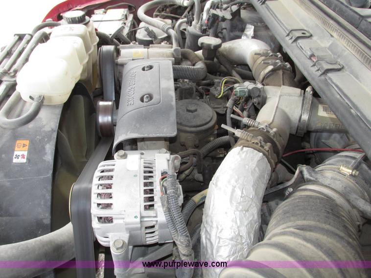 image for item G9887 2001 Ford F350 Super Duty XLT Crew Cab pickup truck