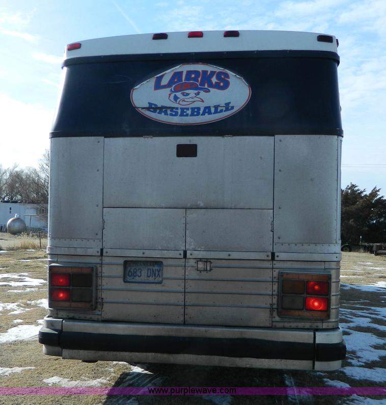 image for item H2277 1994 MCI MC-12 bus