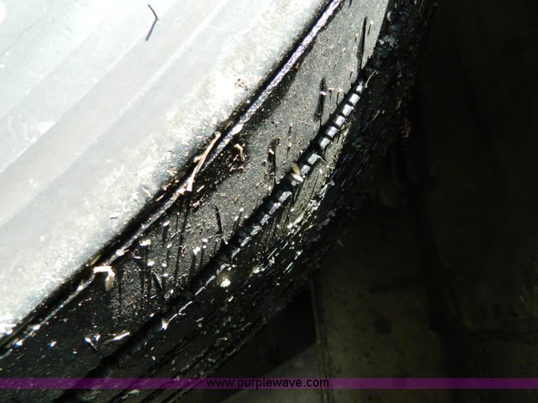 image for item H2277 1994 MCI MC-12 bus