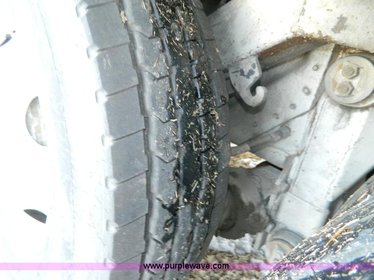 image for item H2277 1994 MCI MC-12 bus