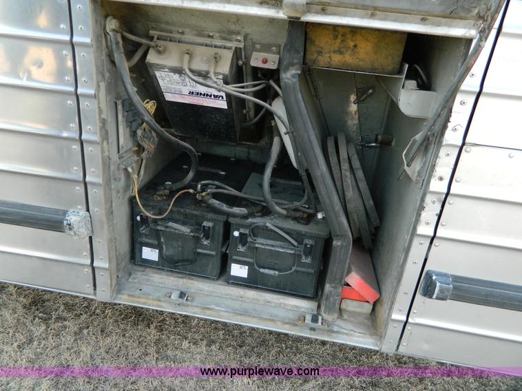 image for item H2277 1994 MCI MC-12 bus