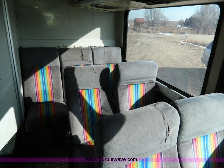 image for item H2277 1994 MCI MC-12 bus