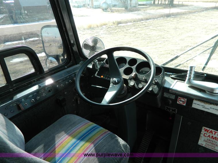 image for item H2277 1994 MCI MC-12 bus