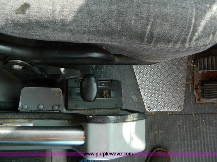 image for item H2277 1994 MCI MC-12 bus