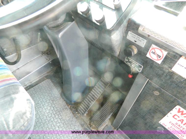 image for item H2277 1994 MCI MC-12 bus