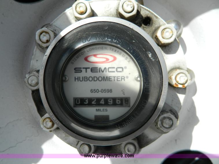 image for item H2277 1994 MCI MC-12 bus