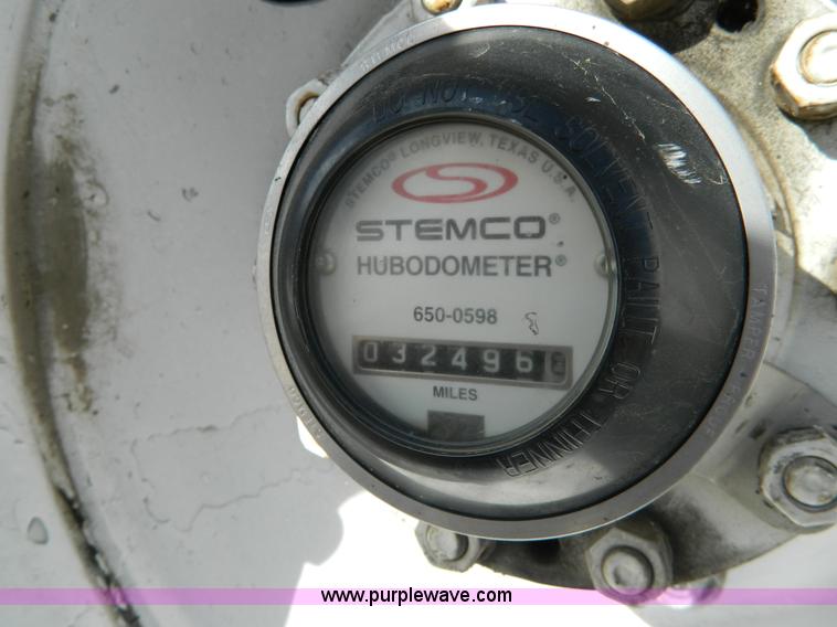 image for item H2277 1994 MCI MC-12 bus