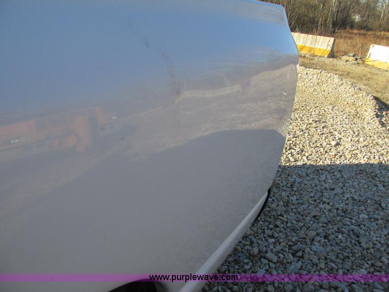 image for item H7620 2004 Dodge Ram 1500 pickup truck