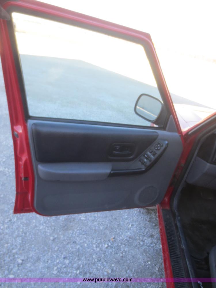 image for item I2121 1998 Jeep Cherokee Sport SUV