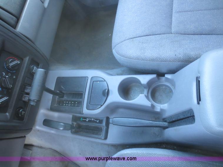 image for item I2121 1998 Jeep Cherokee Sport SUV