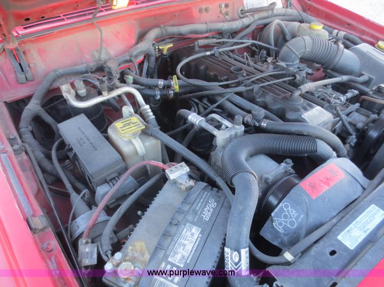 image for item I2121 1998 Jeep Cherokee Sport SUV