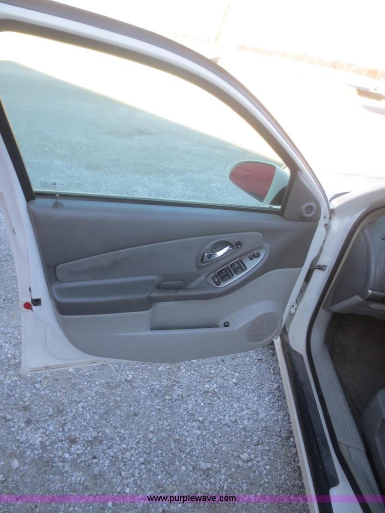 image for item I2122 2006 Chevrolet Malibu LT