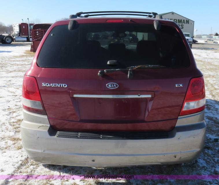 image for item I2259 2005 Kia Sorento EX