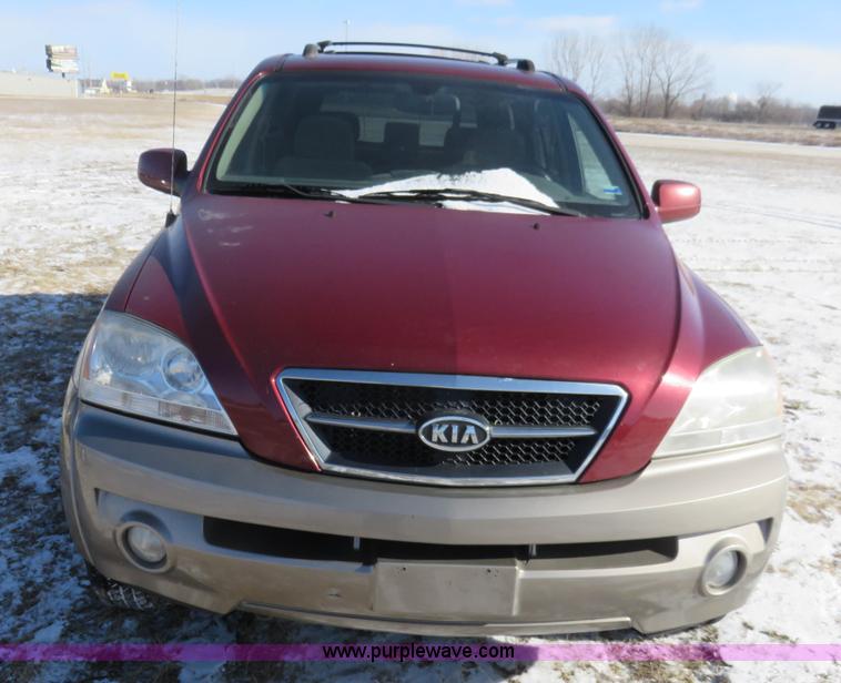 image for item I2259 2005 Kia Sorento EX