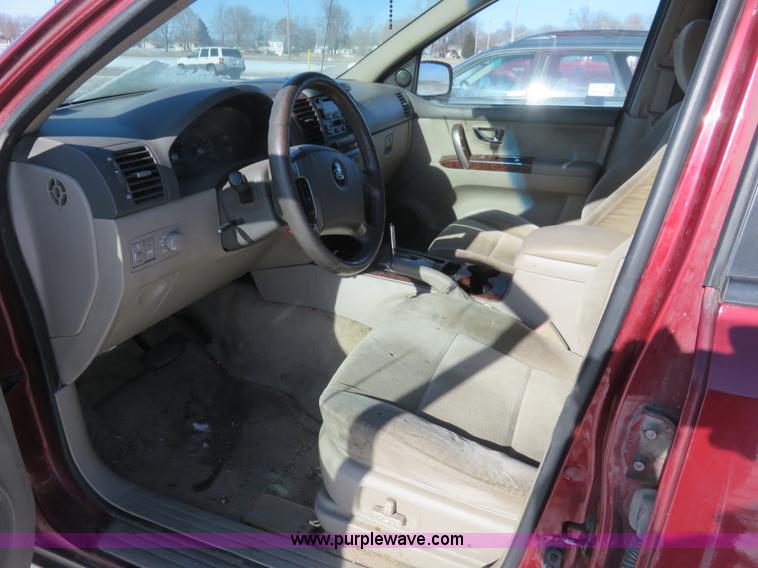 image for item I2259 2005 Kia Sorento EX