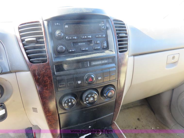 image for item I2259 2005 Kia Sorento EX