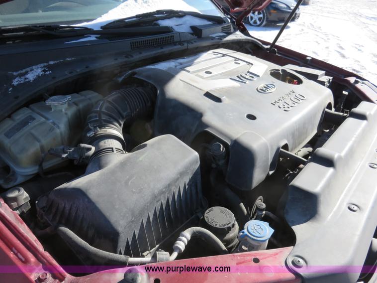 image for item I2259 2005 Kia Sorento EX