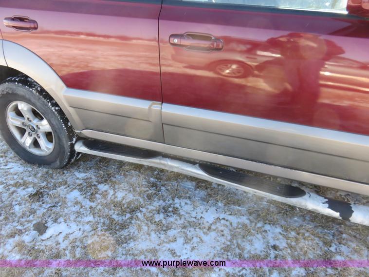 image for item I2259 2005 Kia Sorento EX