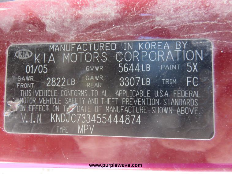 image for item I2259 2005 Kia Sorento EX