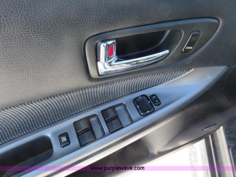 image for item I2260 2004 Mazda 6 i