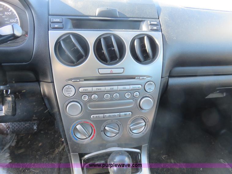 image for item I2260 2004 Mazda 6 i