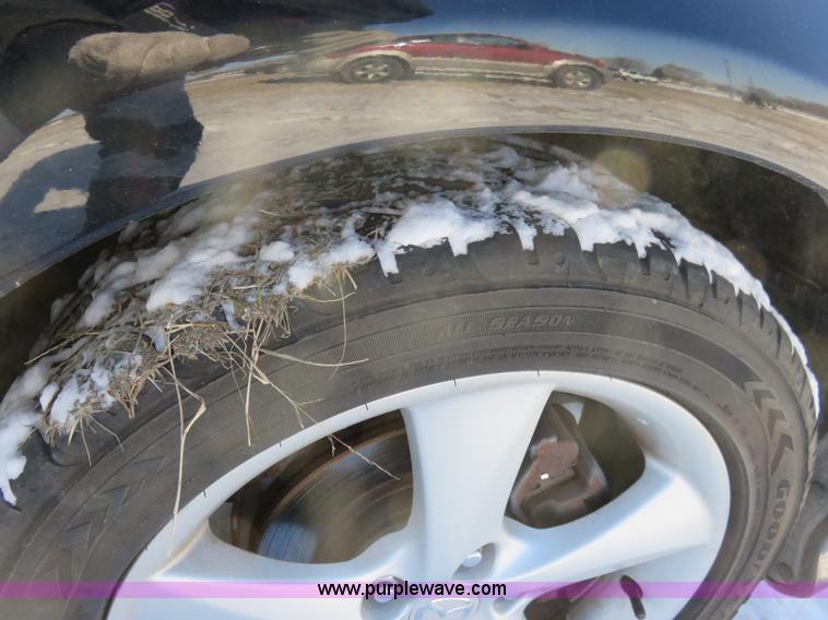 image for item I2260 2004 Mazda 6 i