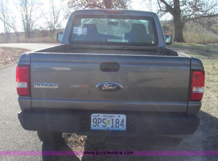 image for item I3131 2007 Ford Ranger pickup truck