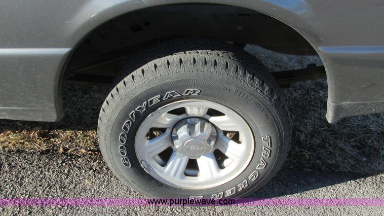 image for item I3131 2007 Ford Ranger pickup truck