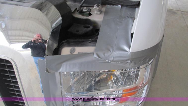 image for item I3132 2008 Ford E350 Super Duty van