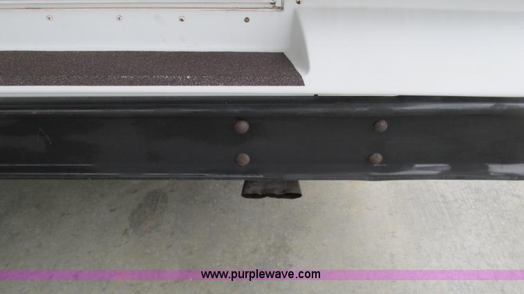 image for item I3132 2008 Ford E350 Super Duty van