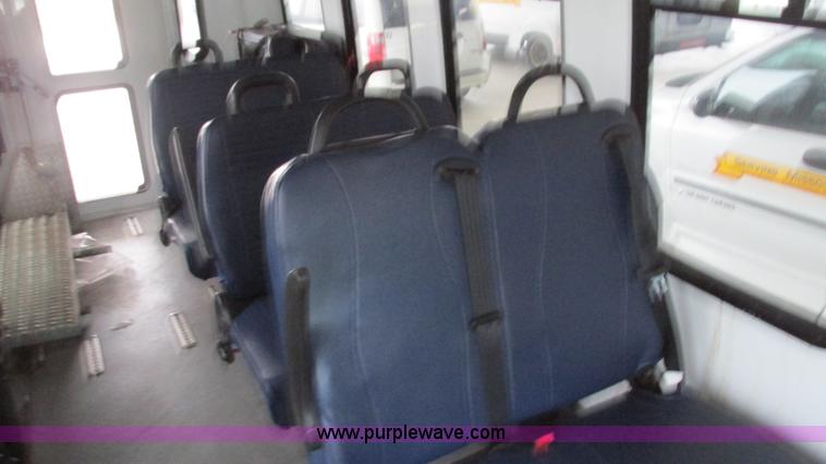 image for item I3132 2008 Ford E350 Super Duty van