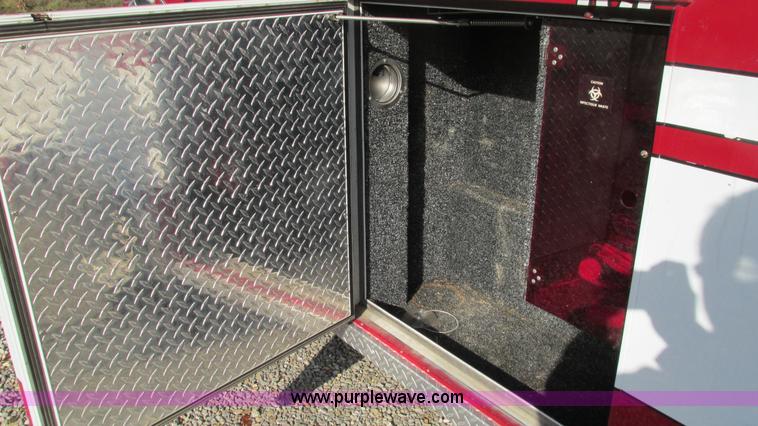 image for item I3136 1991 Ford E350 ambulance