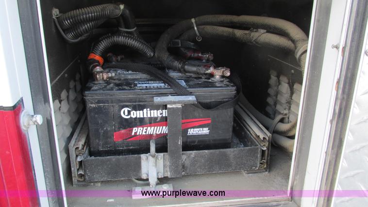 image for item I3136 1991 Ford E350 ambulance