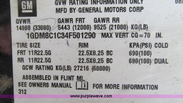 image for item I3140 2004 GMC C8500 cab and chassis