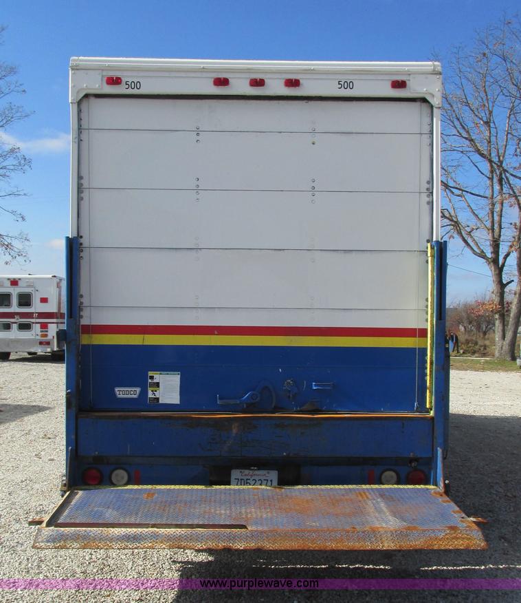 image for item I3141 1992 Oshkosh Utilimaster box truck